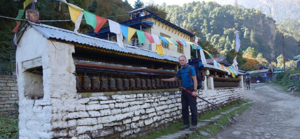 Annapurna trek, modlitebné mlynčeky v Danaque / 2 300 mnm.